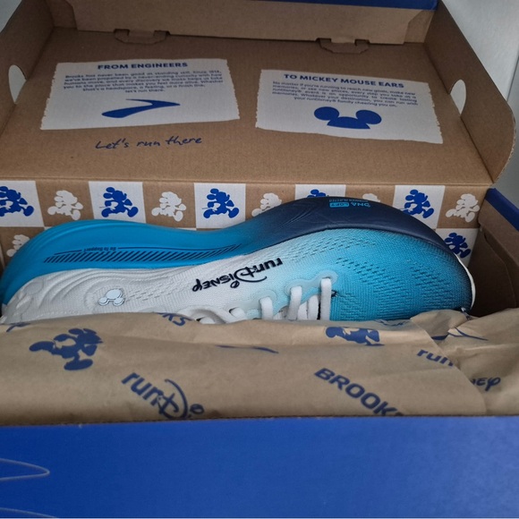 Brooks Run Disney Adrenaline GTS Shoes - Picture 7 of 10